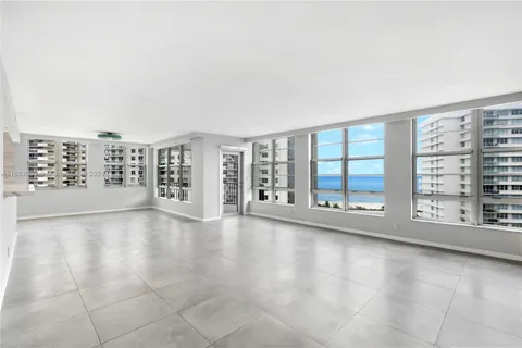 5660 Collins Ave # 9C, Miami Beach FL 33140