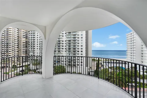 5660 Collins Ave # 9C, Miami Beach FL 33140