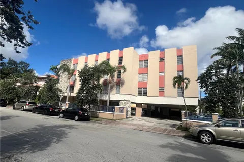 221 Majorca Ave # 407, Coral Gables FL 33134