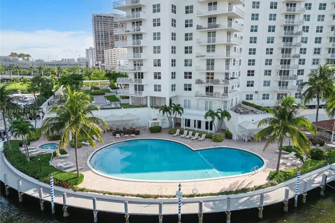 1 Las Olas Circle # 709, Fort Lauderdale FL 33316