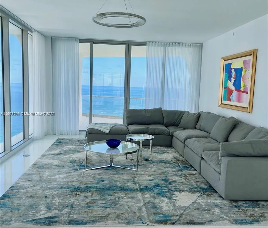 16901 Collins Ave # 1905, Sunny Isles Beach FL 33160