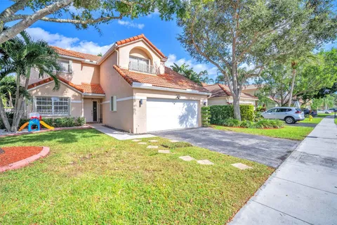 2920 Oak Park Cir, Davie FL 33328