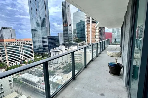 1300 S Miami Ave # 1605, Miami FL 33130