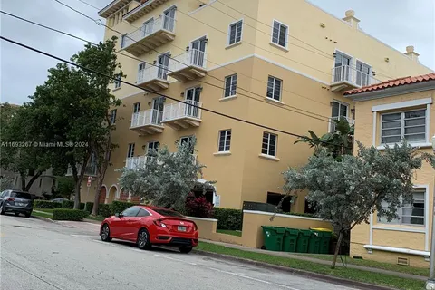 107 Mendoza Ave # 202, Coral Gables FL 33134