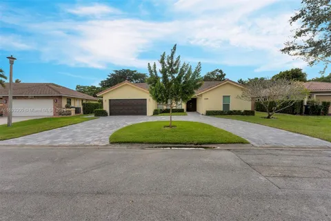 11388 NW 18th Mnr, Coral Springs FL 33071