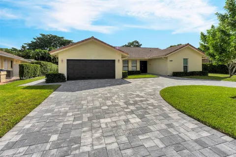 11388 NW 18th Mnr, Coral Springs FL 33071