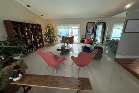 7126 NW 49th Ct, Lauderhill FL 33319