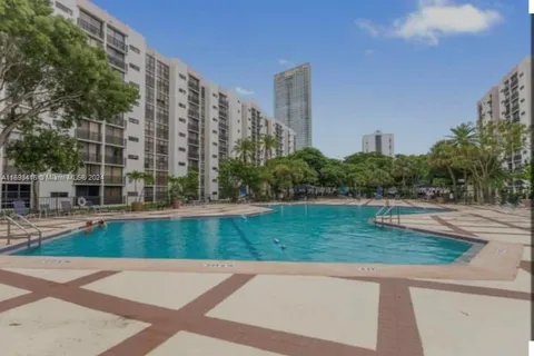 17011 N Bay Rd # 612, Sunny Isles Beach FL 33160