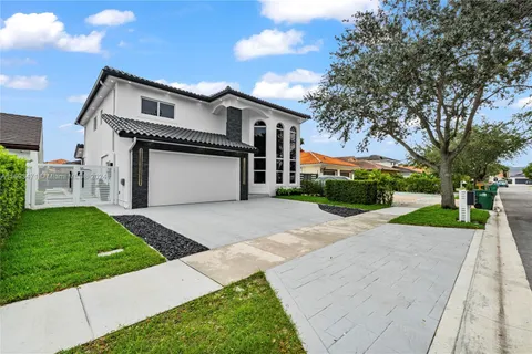 8832 NW 152nd Ter, Miami Lakes FL 33018