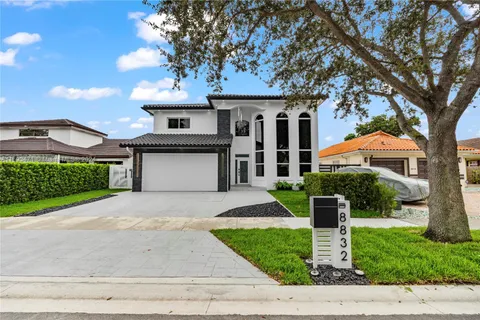 8832 NW 152nd Ter, Miami Lakes FL 33018