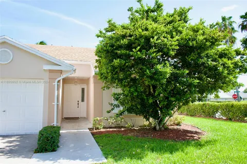 467 SE 22nd Dr, Homestead FL 33033