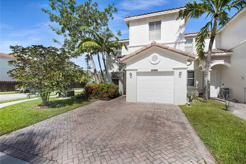 10983 SW 246th St, Homestead FL 33032