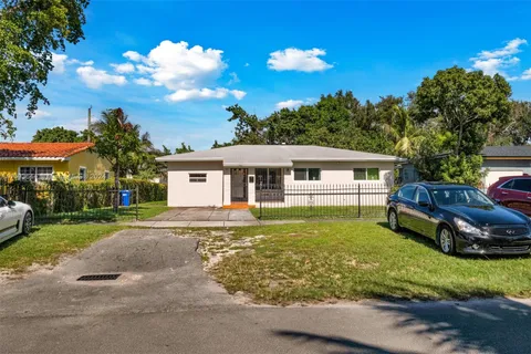 1231 NE 152nd St, North Miami Beach FL 33162