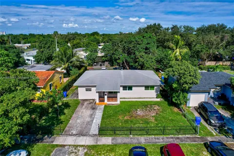 1231 NE 152nd St, North Miami Beach FL 33162