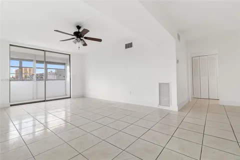 1475 NE 125th Ter # 414K, North Miami FL 33161