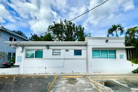 145 S Shore Dr, Miami Beach FL 33141