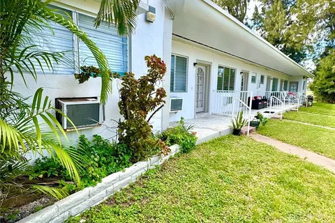 145 S Shore Dr, Miami Beach FL 33141