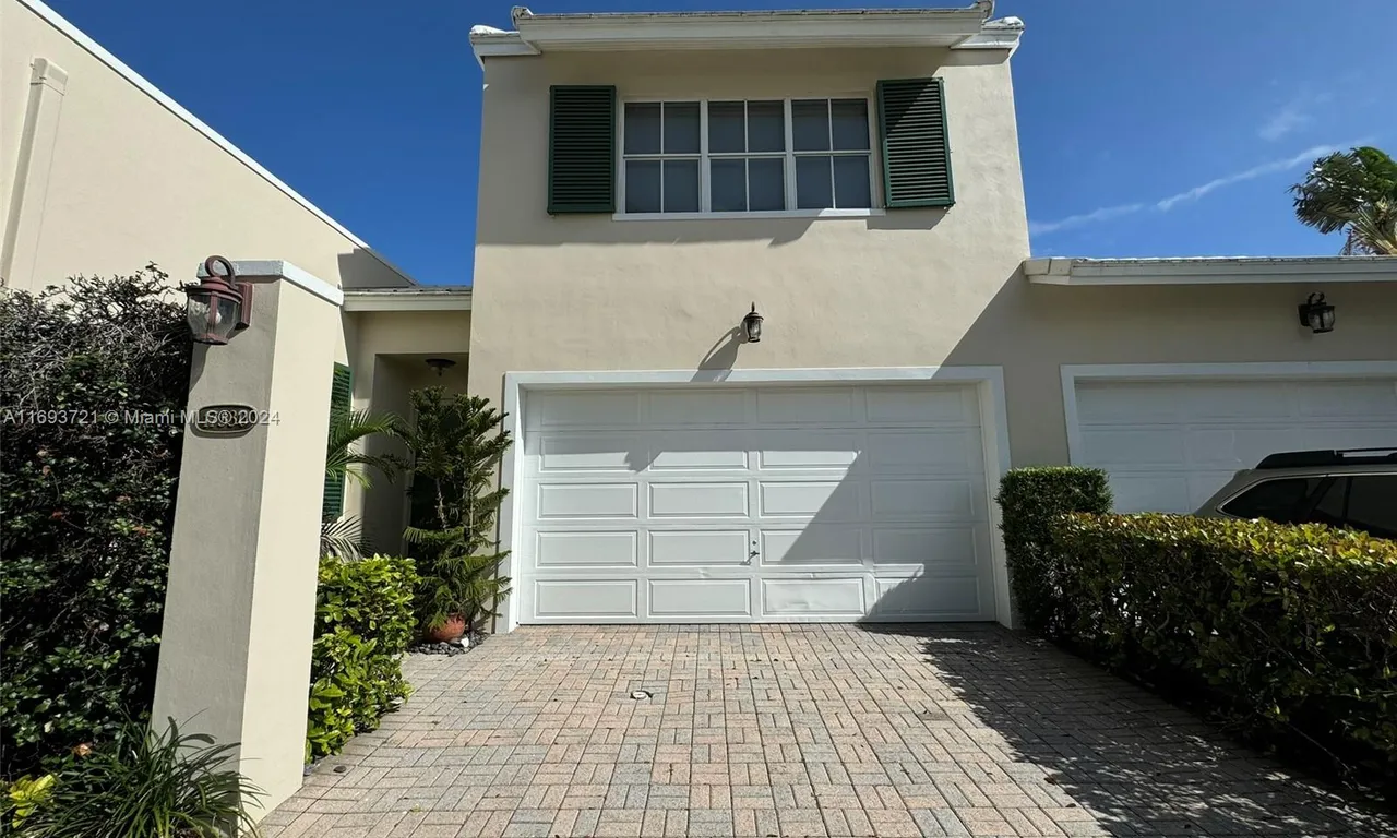 17330 Bermuda Village Dr, Boca Raton FL 33487