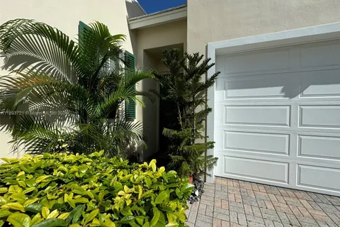 17330 Bermuda Village Dr, Boca Raton FL 33487