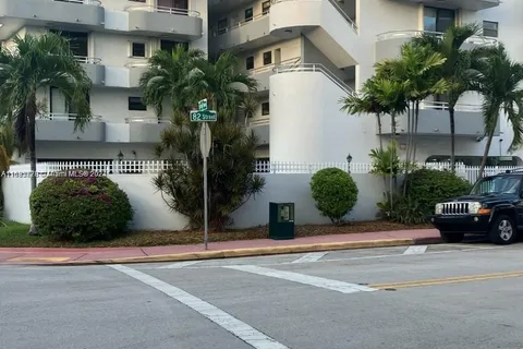 8201 Byron Ave # 505, Miami Beach FL 33141