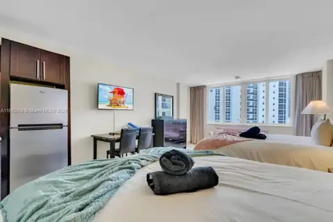 19201 Collins Ave # 603, Sunny Isles Beach FL 33160