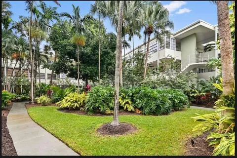 1000 SE 4th St # 300, Fort Lauderdale FL 33301