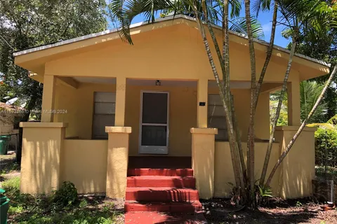 145 NW 32nd St, Miami FL 33127