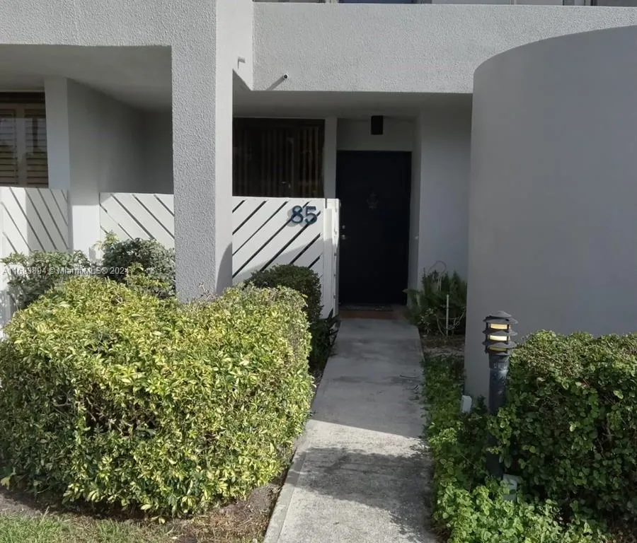 1100 SE 5th Ct # 85, Pompano Beach FL 33060