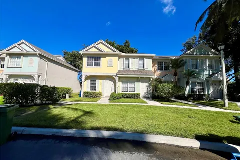 271 Duval Ct, Weston FL 33326