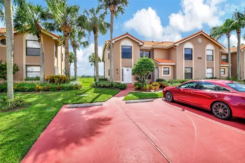 10920 Lakemore Ln # 201, Boca Raton FL 33498