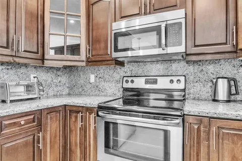 6623 SW 53rd Ter, South Miami FL 33155