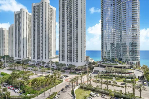 100 Bayview Dr # 1411, Sunny Isles Beach FL 33160