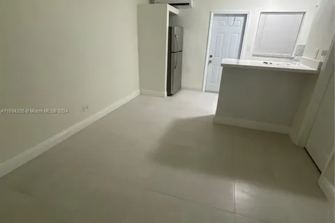 121 SW 5th Ct # 2, Dania Beach FL 33004