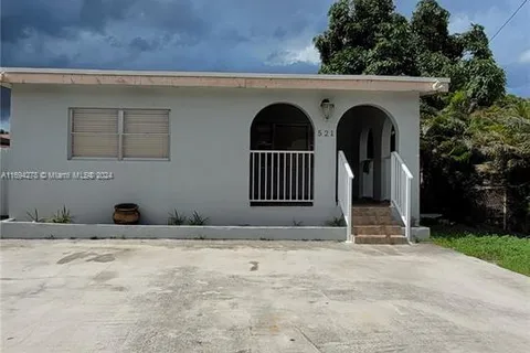 521 E 41st St, Hialeah FL 33013