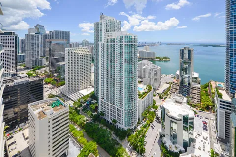 1010 Brickell Av # 4203, Miami FL 33131