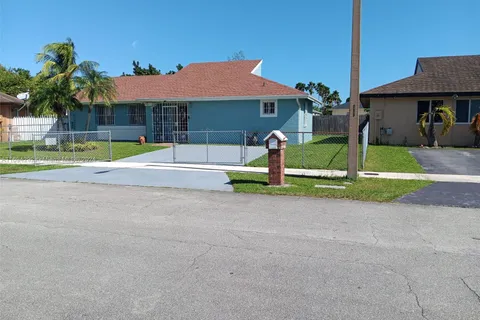 20235 SW 122nd Pl, Miami FL 33177