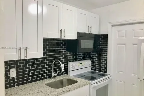 309 Phippen Waiters Rd # 2, Dania Beach FL 33004
