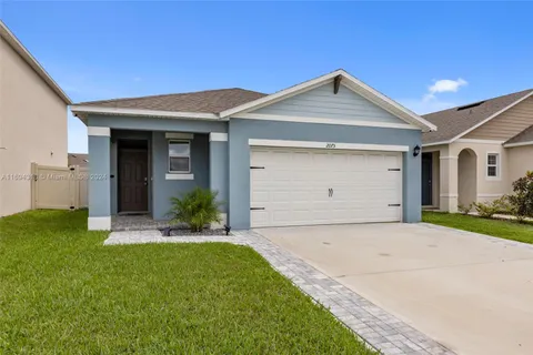 2075 Tay Wes Dr, Saint Cloud FL 34771