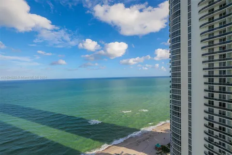 15901 Collins Ave # 2506, Sunny Isles Beach FL 33160