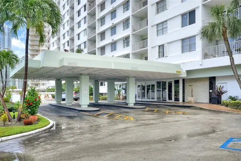 500 Bayview Dr # 1231, Sunny Isles Beach FL 33160