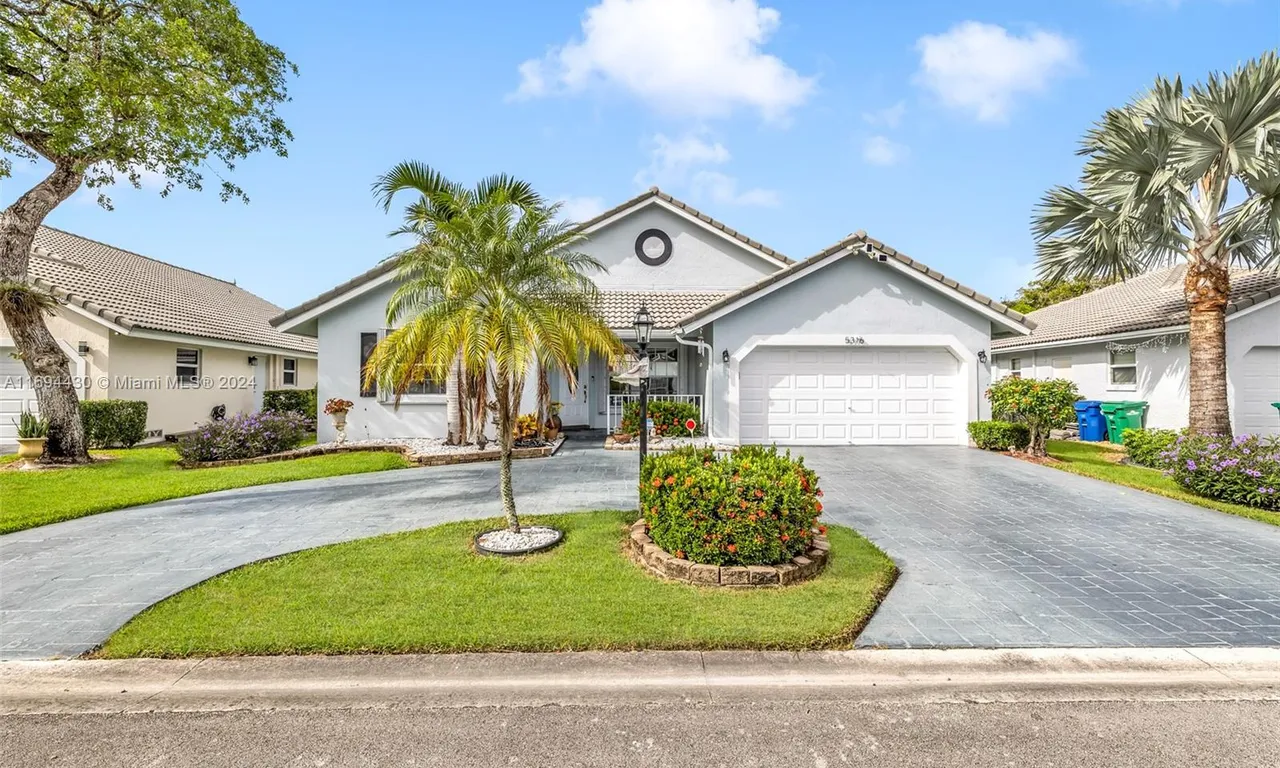 5316 Pine Cir, Coral Springs FL 33067