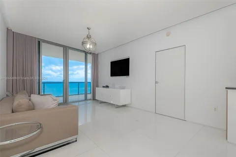 17121 Collins Ave # 1202, Sunny Isles Beach FL 33160