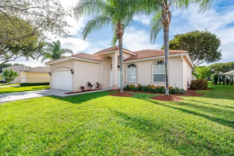 482 SE 23rd Dr, Homestead FL 33033