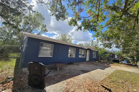 2114 13TH AVE E, Bradenton FL 34208