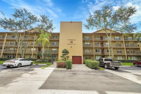 12950 SW 4th Ct # 403H, Pembroke Pines FL 33027