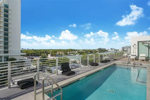 6080 Collins Ave # 102, Miami Beach FL 33140