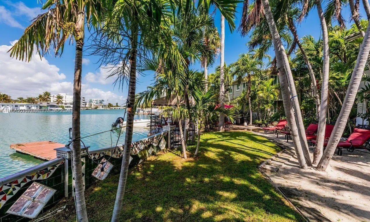 8200 Byron Ave # 2, Miami Beach FL 33141