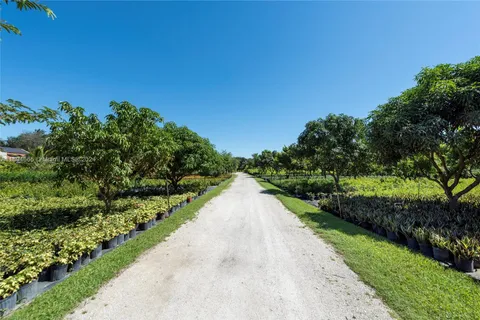 5960 SW 190th Ave, Southwest Ranches FL 33332