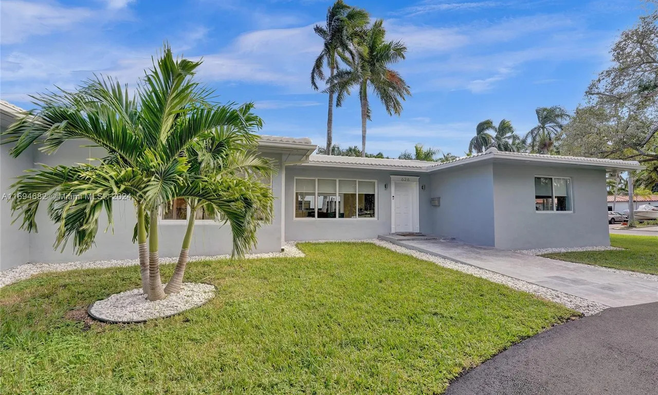 626 S 13th Ave, Hollywood FL 33019