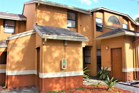 2531 NW 56th Ave # 109, Lauderhill FL 33313